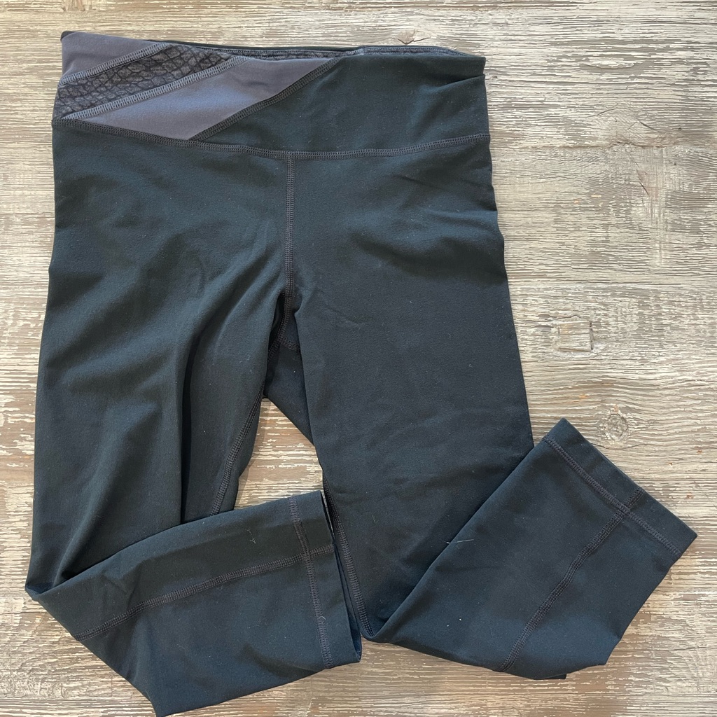 Under Armour Women’s Xs Black Capri Leggings